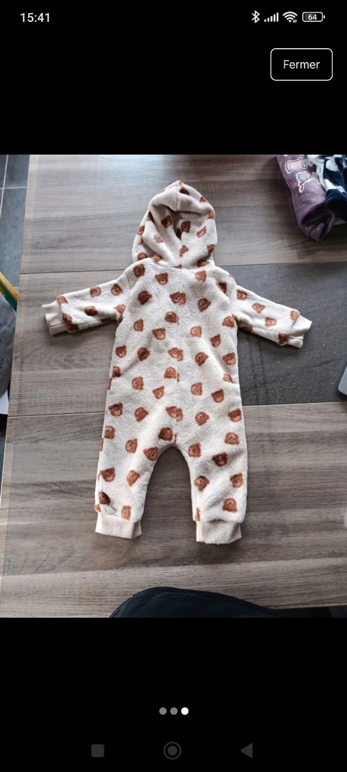 Sur pyjama / combinaison en velours - photo numéro 3