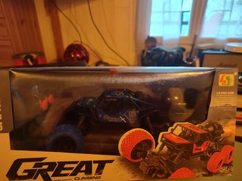 Voiture télécommandée 