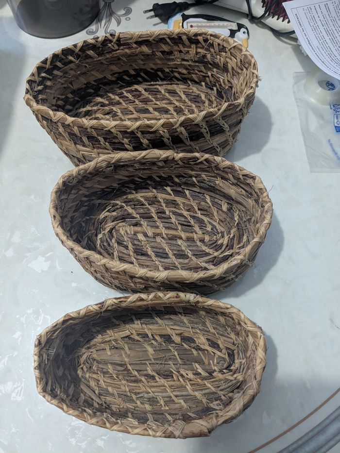 Magnifique ensemble de corbeilles tressées gigognes vintage. De - photo numéro 2