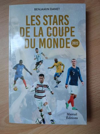 Livre neuf les stars de la coupe du monde 2022
