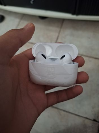 Écouteur sans fil blanc