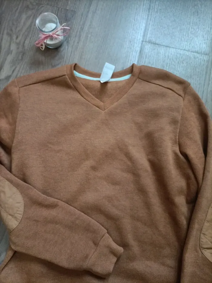 Joli pull col V Decathlon L - photo numéro 4