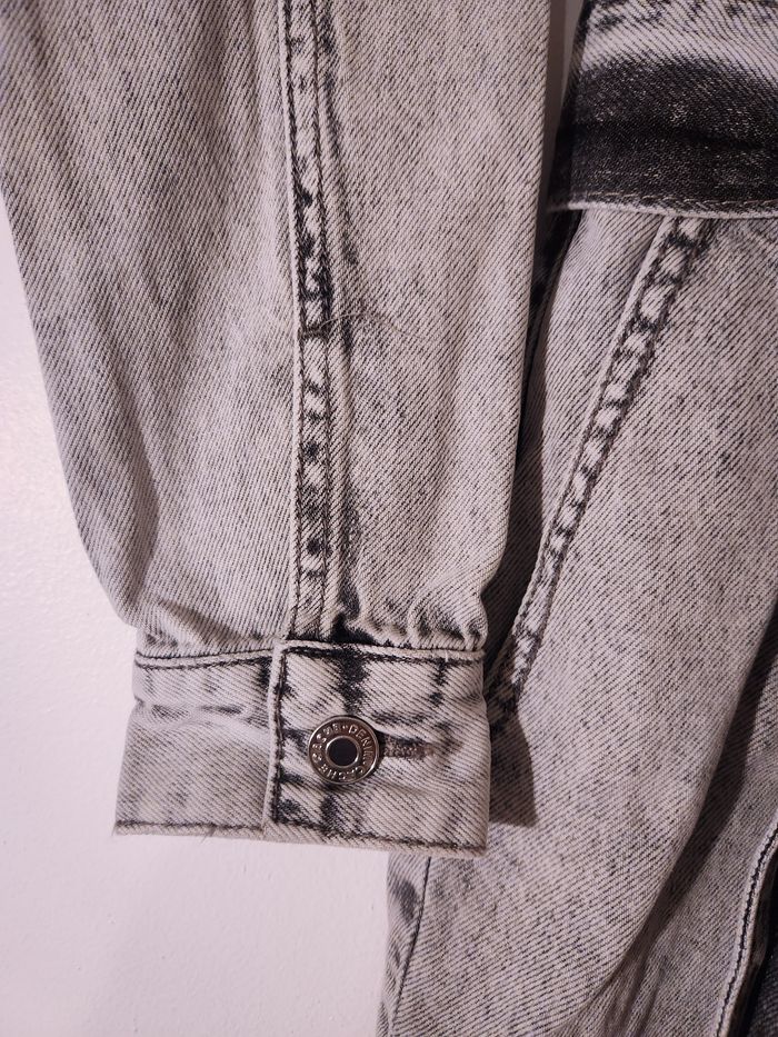 Combinaison jeans neuve - photo numéro 5