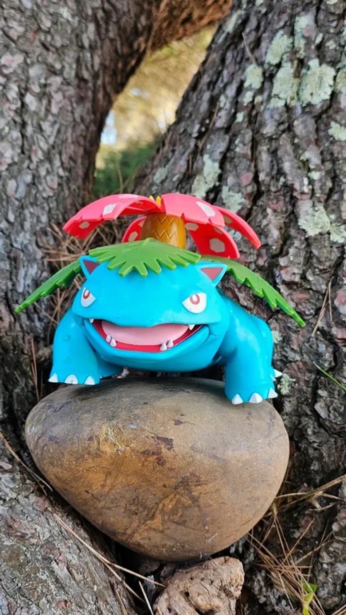 Super grande figurine Pokemon Nintendo Florizarre - photo numéro 2