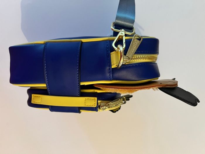 Sacoche avec porte-monnaie Stitch édition la bête Loungefly - photo numéro 4