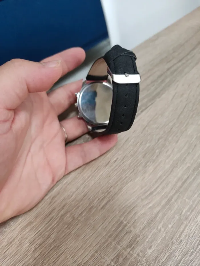 Montre homme - photo numéro 4