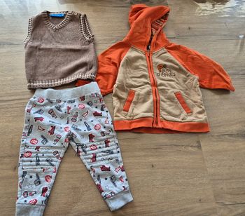 Lot vêtements 12 mois