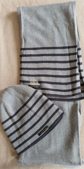Bonnet et écharpe catimini