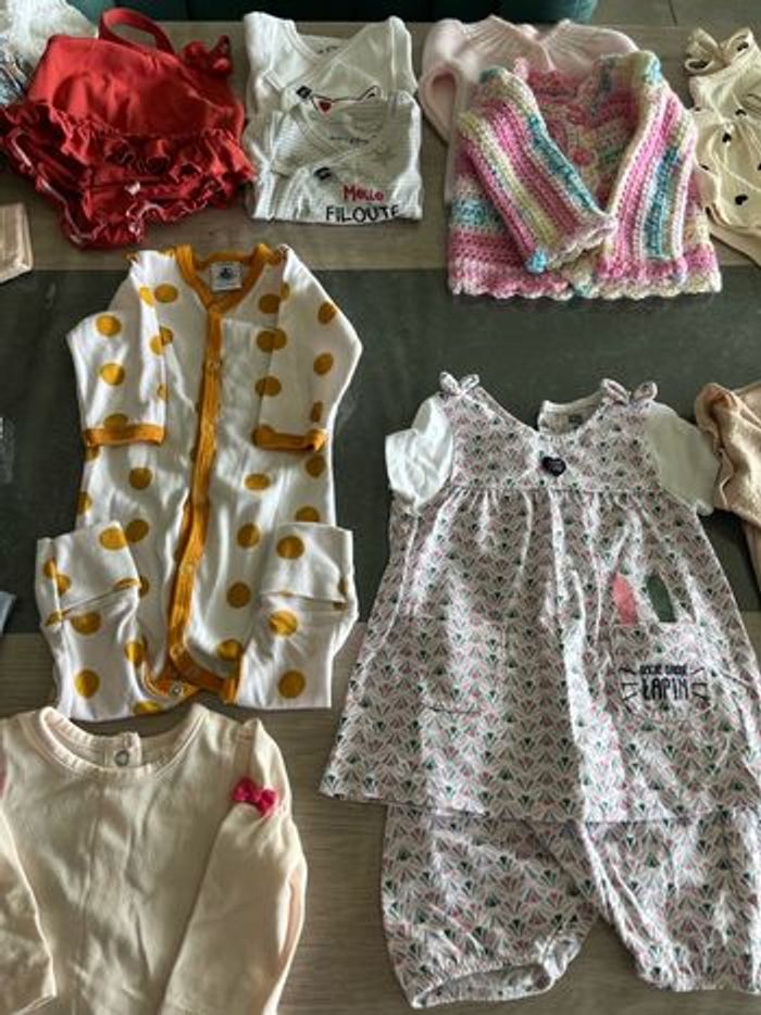 Lot de vêtements fille 1 mois - photo numéro 4