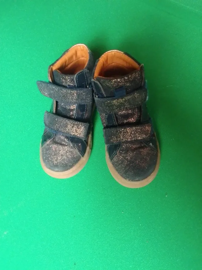 Chaussures taille 20 - photo numéro 2