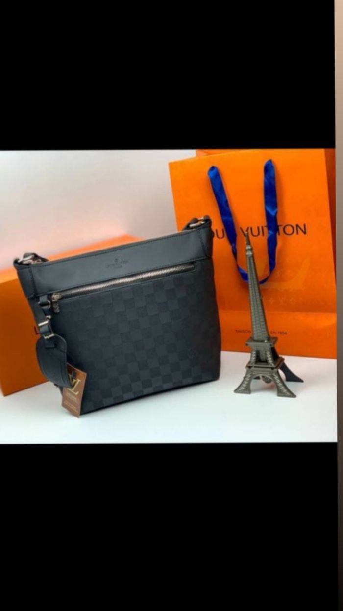 Sacoche lv arrticle neuf