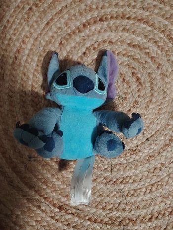 Petite peluche Stitch 