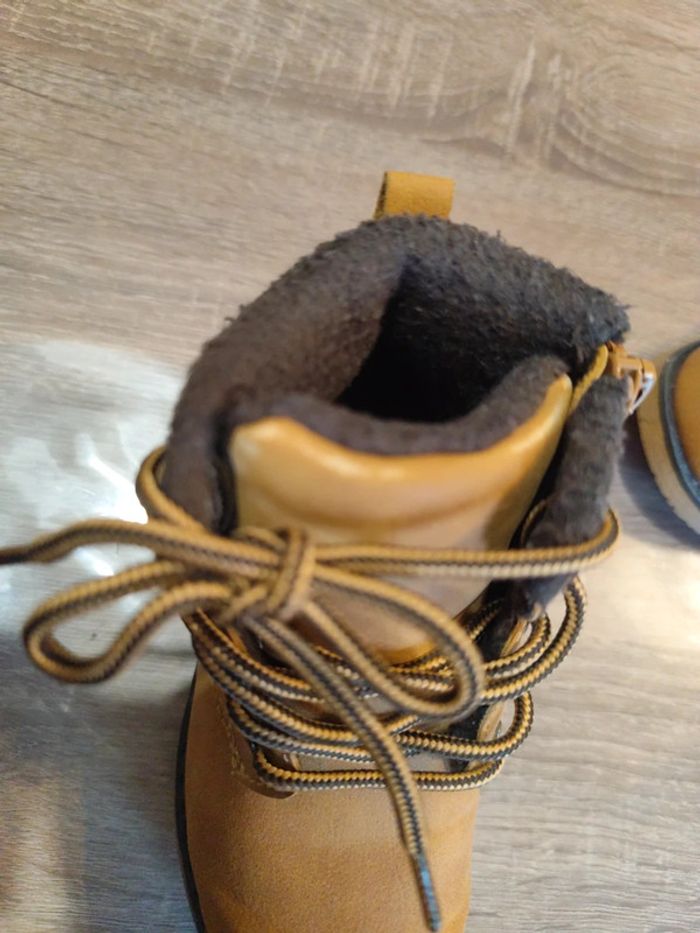 Chaussures taille 26 - photo numéro 5