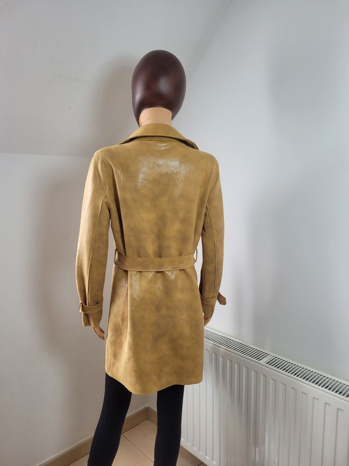 Manteau trench-coat mi-long matière anti pluie neuf - photo numéro 7