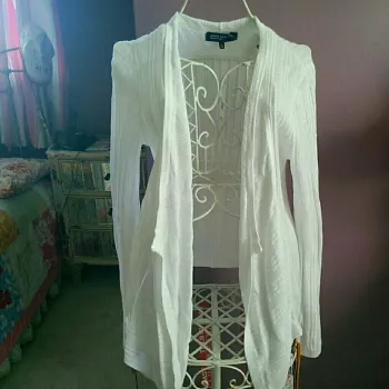 NWT Jones New York white sweater