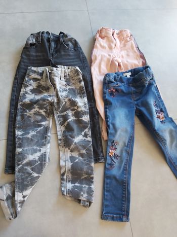 Lotde 4 jeans fille 4 ans