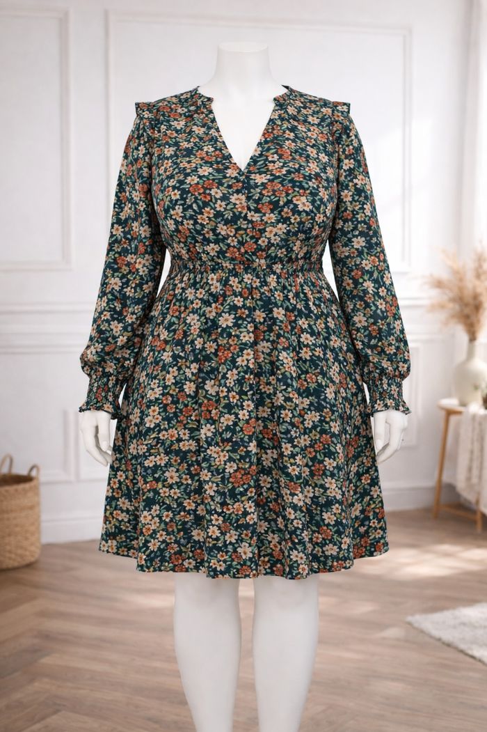 Robe fleurie romantique verte et multicolore Femme taille 52 marque Boohoo 💍 - photo numéro 6
