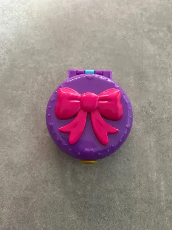Polly pocket
