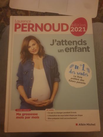 Livre neuf "J'attends un enfant" de Laurence Pernoud