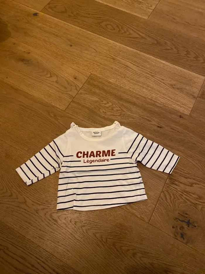 TEE shirt