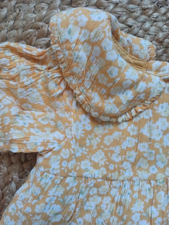 Robe jaune à fleur, Primark 3 mois - photo numéro 2