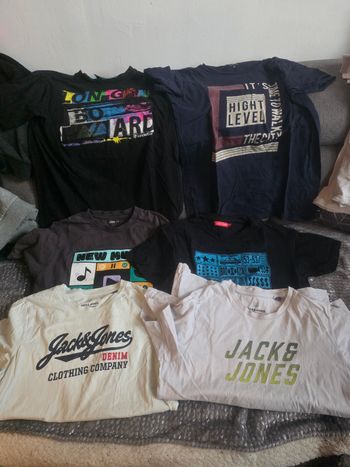 Lot tee shirts 14 ans