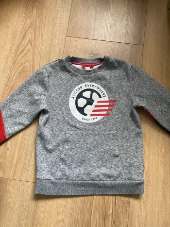 Pull sweat motif football 8 ans