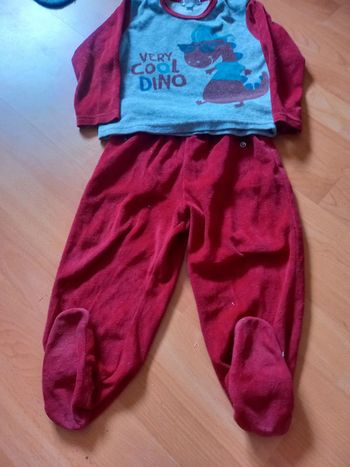 Pyjama dino