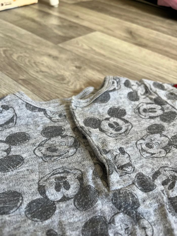 Bodies Disney Mickey gris taille 12-18 mois - photo numéro 3