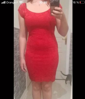 Robe dentelle rouge