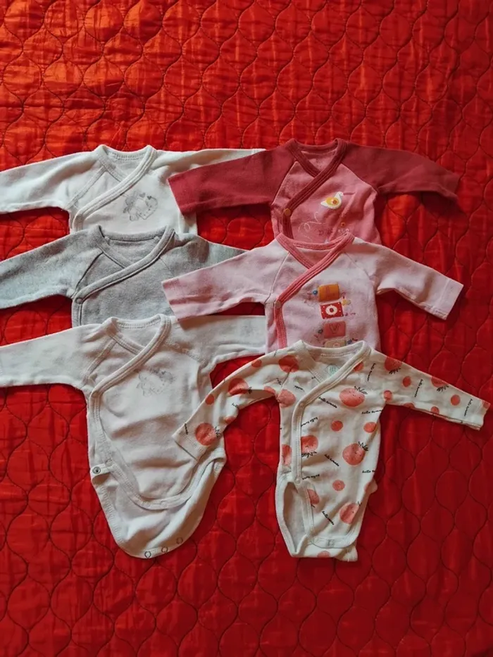 Lot bodies naissance 0mois