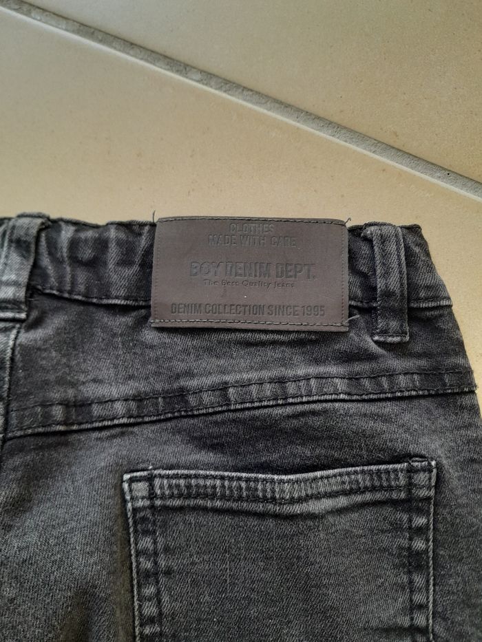 Jean noir 12 ans - photo numéro 6