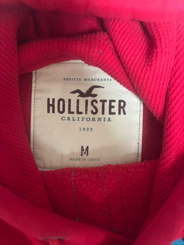 Sweat à capuche Hollister taille M rouge bordeaux logo brodé bleu clair - photo numéro 7