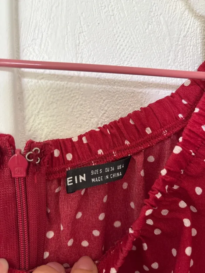 Robe rouge à pois - photo numéro 2
