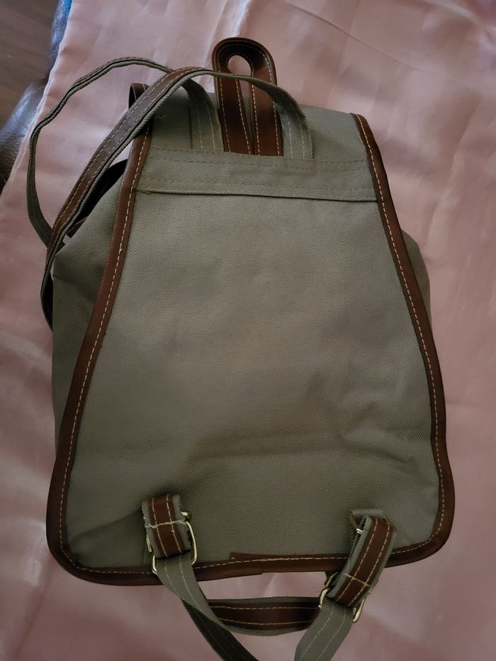 Sac a dos kaki - photo numéro 3