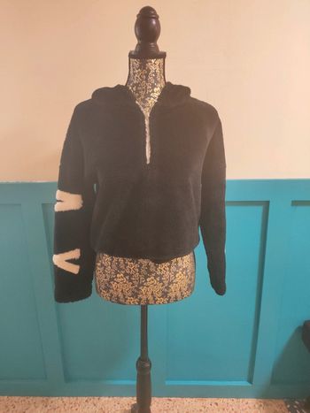 Sweat capuche peluche