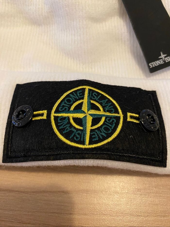 Bonnet stone island - photo numéro 2