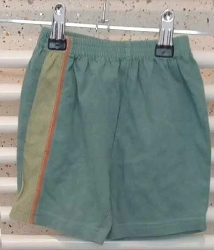 Short vert Pick Ouic Taille 6 mois - photo numéro 2