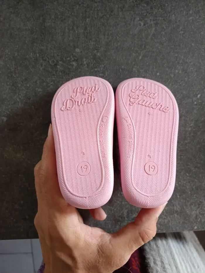 Chaussons fleuris 19 - photo numéro 3