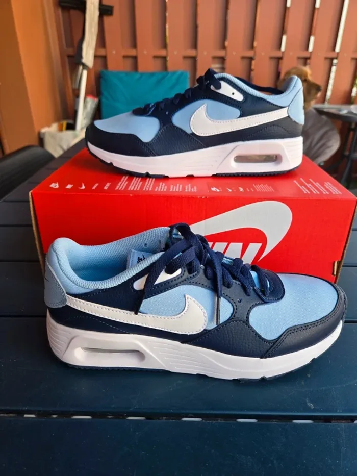 Nike air max bleu garcon taille 38,5 neuves - photo numéro 2