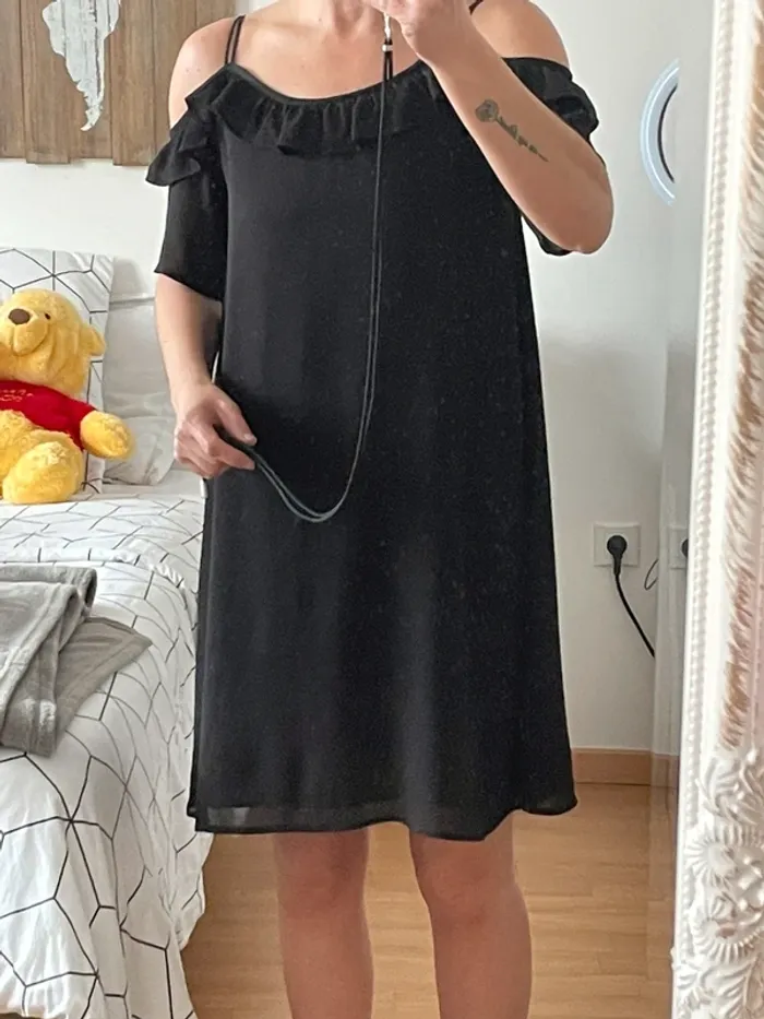 Robe noire - photo numéro 4