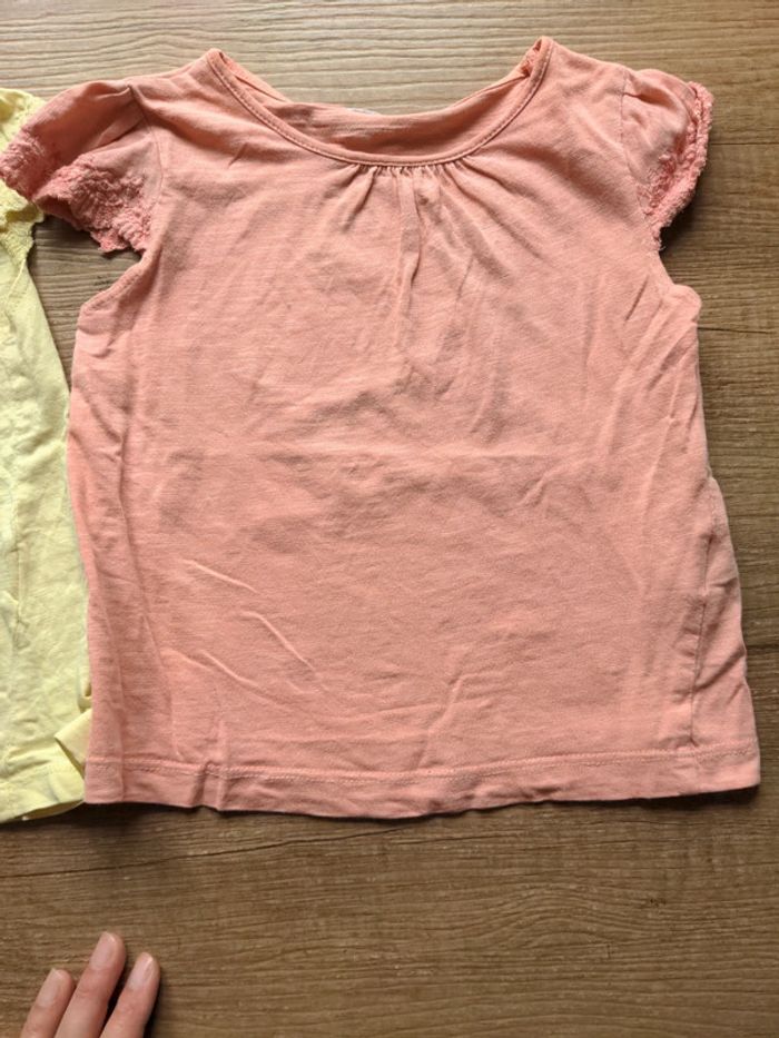 Lot 3 t shirts Zara 3ans bon etat - photo numéro 5
