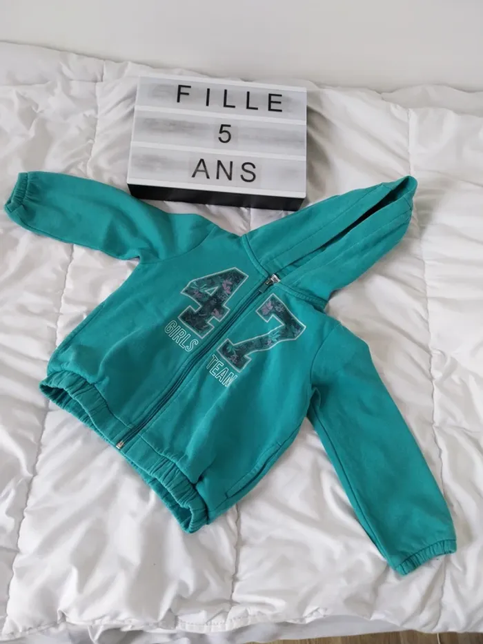 Veste / Gilet zippée fille 5 ans