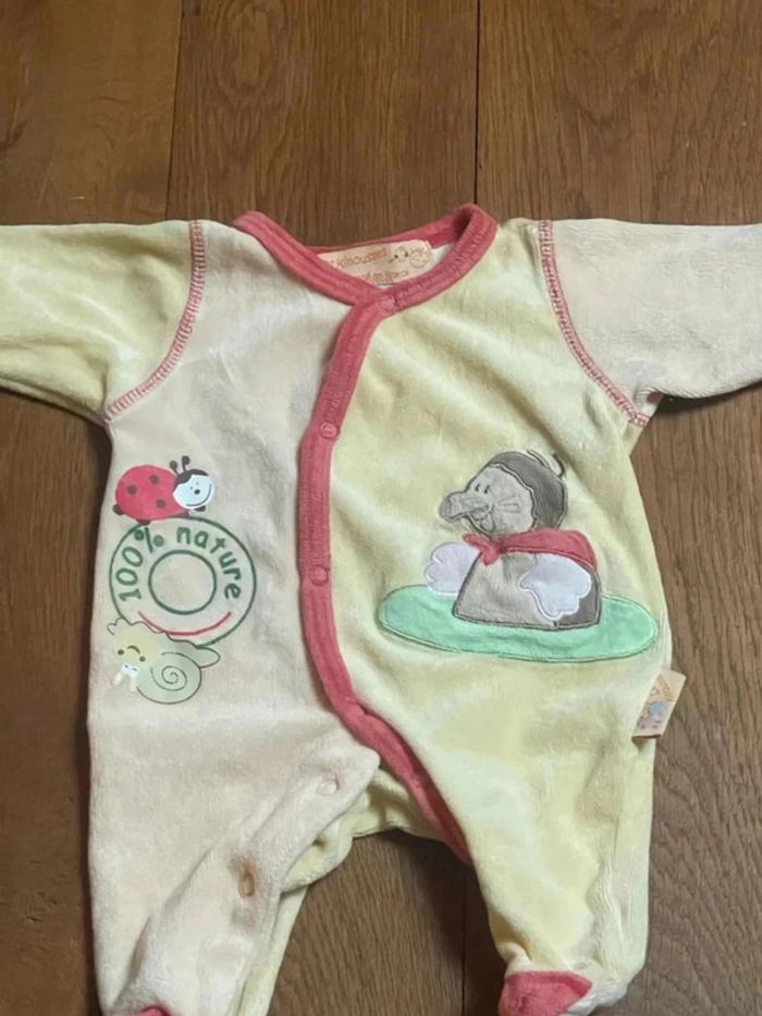 Lot 5 pyjamas
