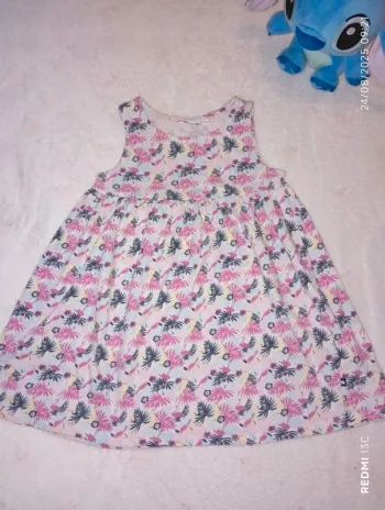Robe a bretelles