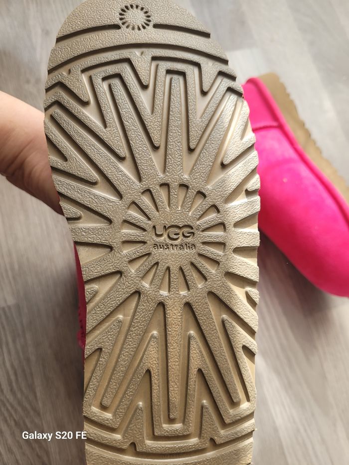 Bottes  ugg rose - photo numéro 8