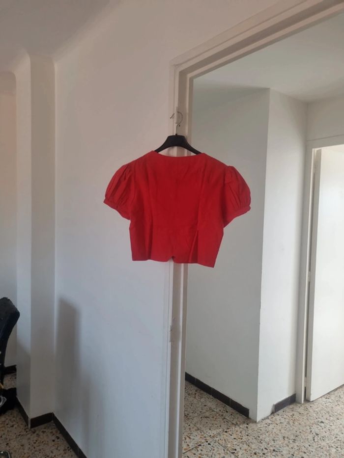 Haut rouge - photo numéro 3