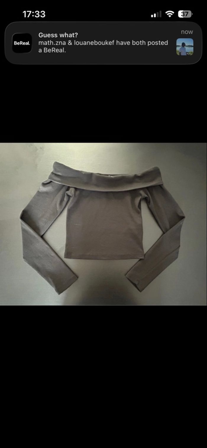 Top épaule dénudé noir bershka XS - photo numéro 2
