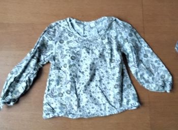 Chemise manches longues, boutons, verte, avec des fleurs, Kiabi Kids, 4 ans, 102 cm 