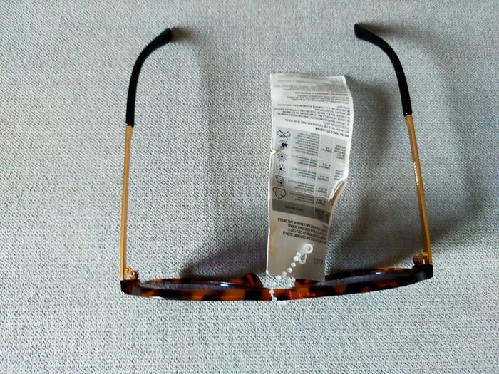 Lunettes de soleil écaille & branches dorées – neuves avec étiquette - photo numéro 3
